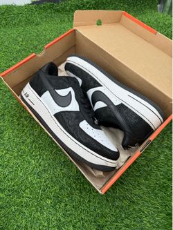 Nike Air Force 1 “Tuxedo” Size 10.5