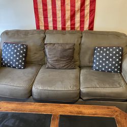 Brown Microfiber Couch—Clean, Comfortable, CHEAP Couch—Accent Cushions included!!