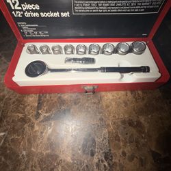 12 piece drive socket set