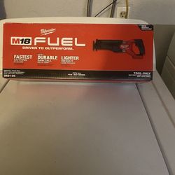 M18 Milwaukee Fuel Sawzaw