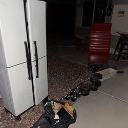 Gran venta de garaje comunitaria (20 y 21 de marzo)