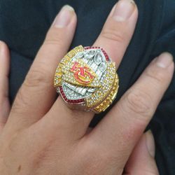 Size 13 KANSAS CITY CHIEFS PATRICK MAHOMES SUPERBOWL PAPERWEIGHT HINGED TOP.
