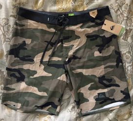 Sz33 Quicksilver Board Shorts