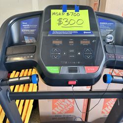 Horizon T202 Bluetooth Treadmill