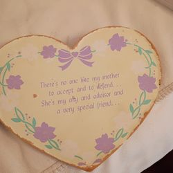 Heart sign for your mother u can hang it on the wall $5 firm price pick up only  865 Ellsworth avenue right off of East Livingston avenue Columbus Ohi