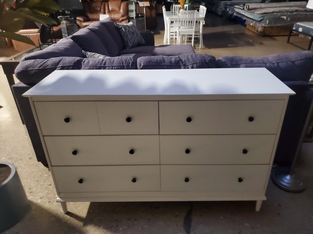 Mid Century Modern Style 6-Drawer Solid Wood Dresser - White(NEW In A Box)