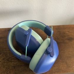 Kids Noise Cancelling Headphones Autism