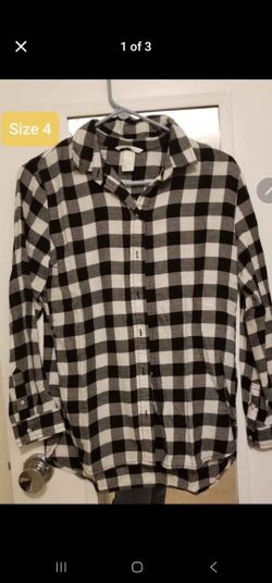 Womens Long Sleeved Buttondown Shirts