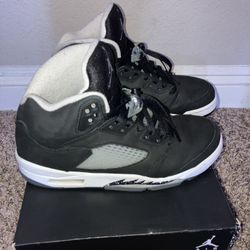 Men’s Jordan Retro 5 Oreo Size 8.5