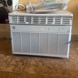 GE® 10,000 BTU Smart Electronic Window Air Conditioner