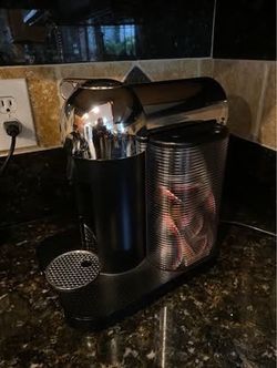 Nespresso Vertuo Coffee Machine with Glass Pod Holder
