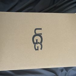 Uggs size 7 women’s 