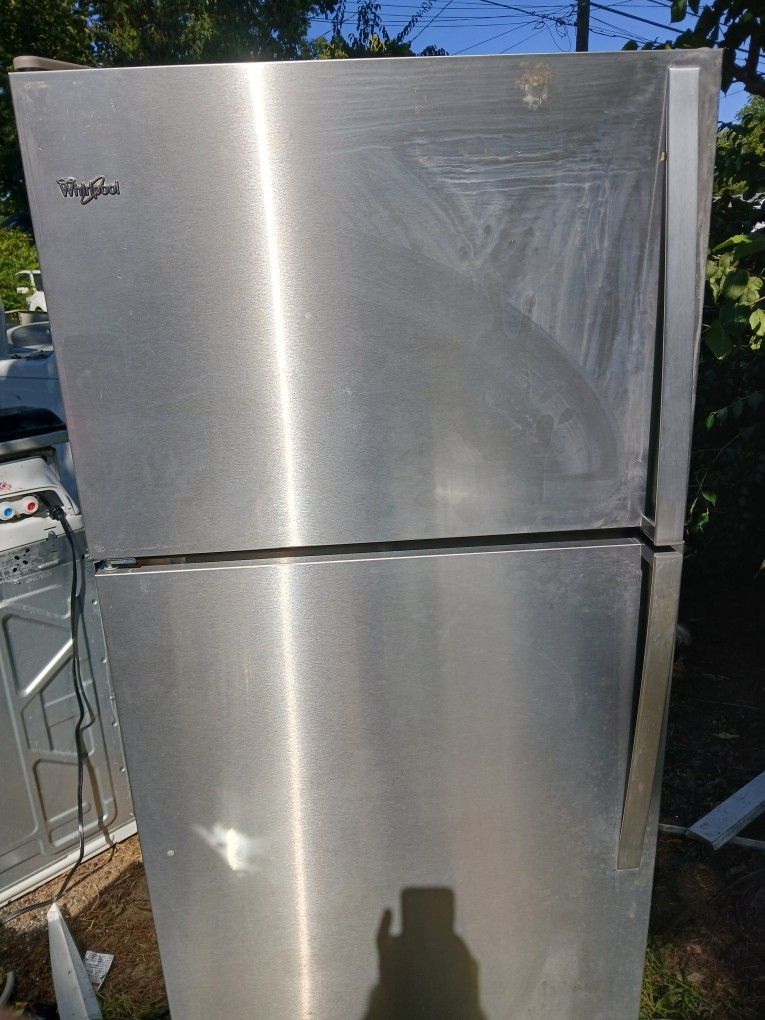 Whirlpool Refrigerator 