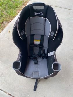 Kids car seat  ( Graco )