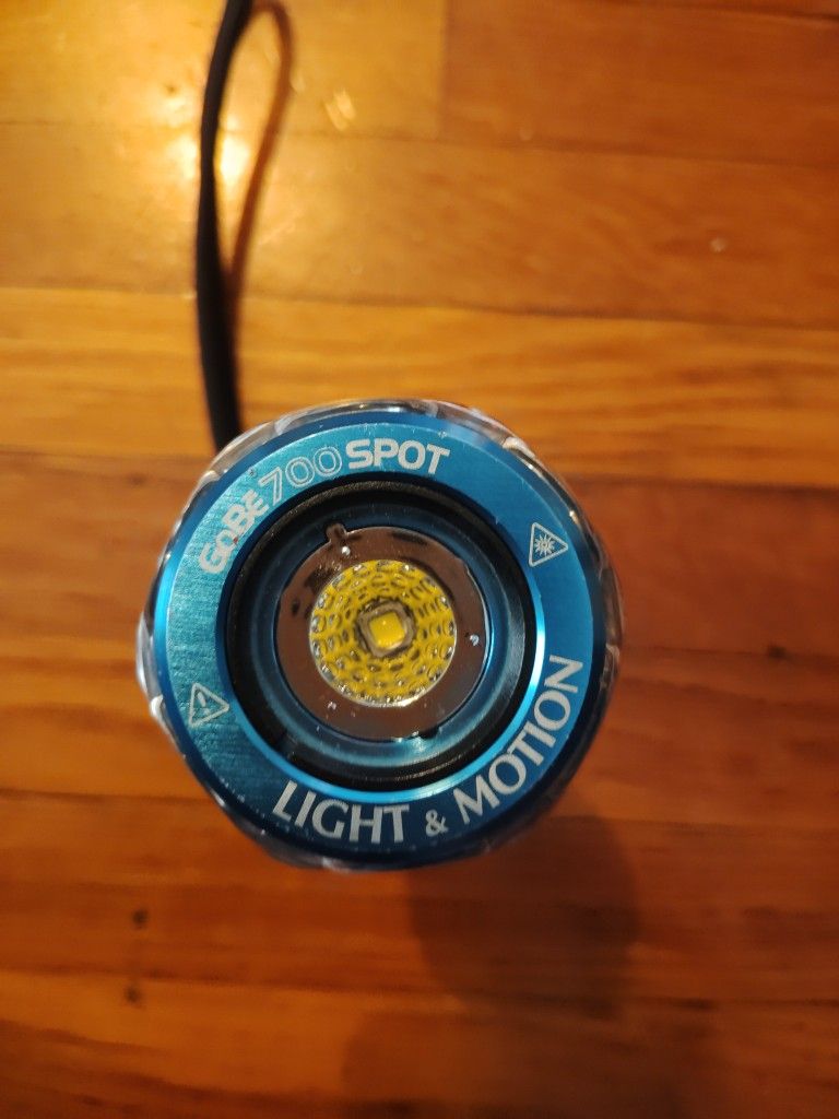 Dive Light And Motion 700GoBe