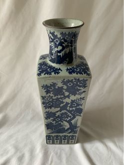 Blue and white vase