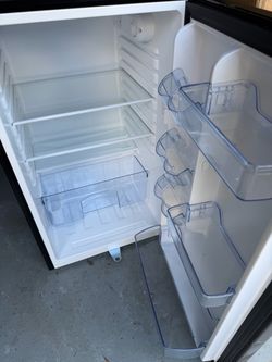 Mini fridge