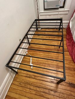 Twin Platform Bed Frame! Pickup @ Park Slope