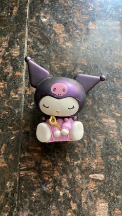 Hello kitty kuromi figure
