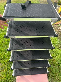 Heavy-duty lightweight aluminum 6-step pet stairs supporting up to 250 lbs.