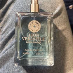 Lion Versatile Pour Home