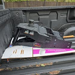 2026 CURT Hilux 5th Wheel Pin Box