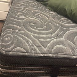 Bobs Full Size Mattress 