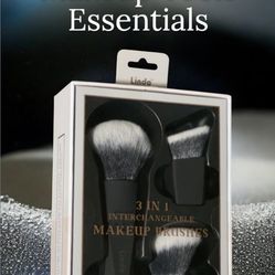 3 In 1 Makeup Brush