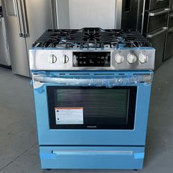 Frigidaire 30 Stainless Steel Front Control Freestanding Range - FFGHUS T5K