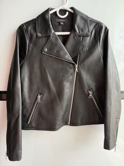 Women’s Ann Taylor Black Leather Jacket size SP ret $179
