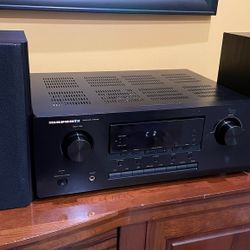 Marantz Stereo Receiver With Insignia Speakers 