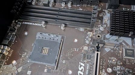 MSI B450M PRO-VDH MAX Motherboard