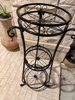 Glossy black 3 tier plant stand