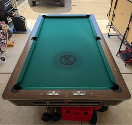 9 Foot Pool Table