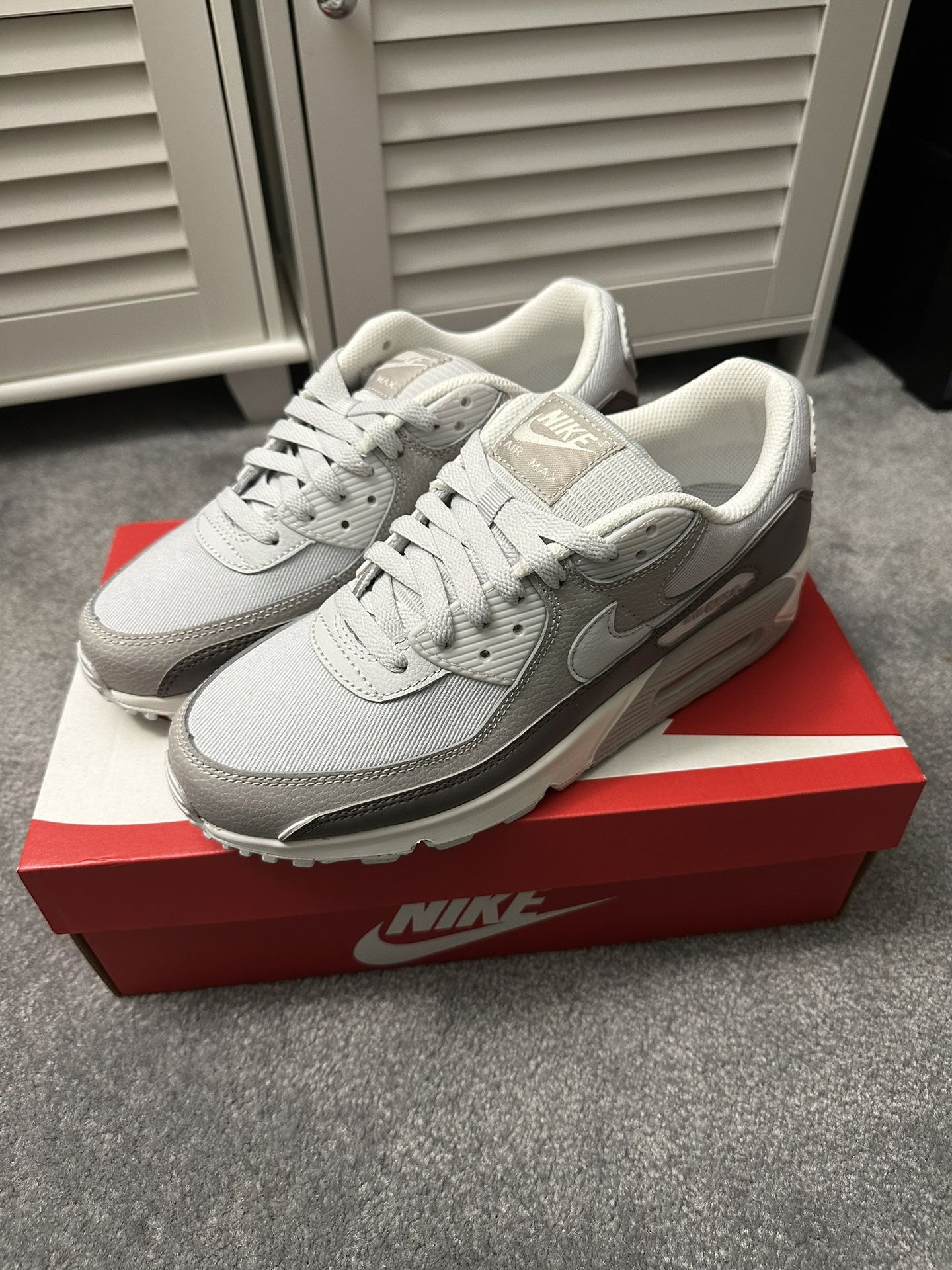 BRAND NEW NIKE AIR MAX 90 SHOES MENS SIZE SIZE PHOTON