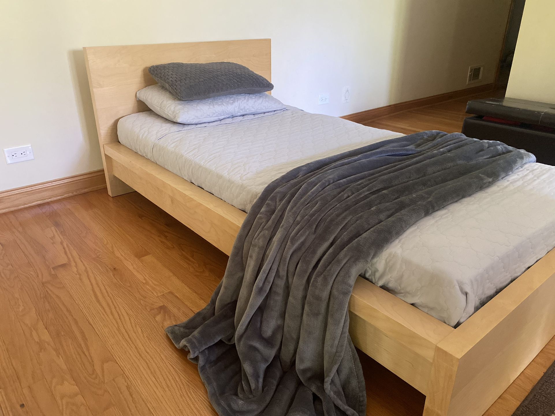 IKEA Twin Bed Frame $40