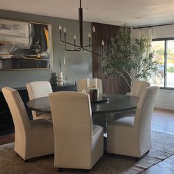 Quality Dining Room Table and Chairs