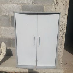 CD/VHS Media Cabinet 