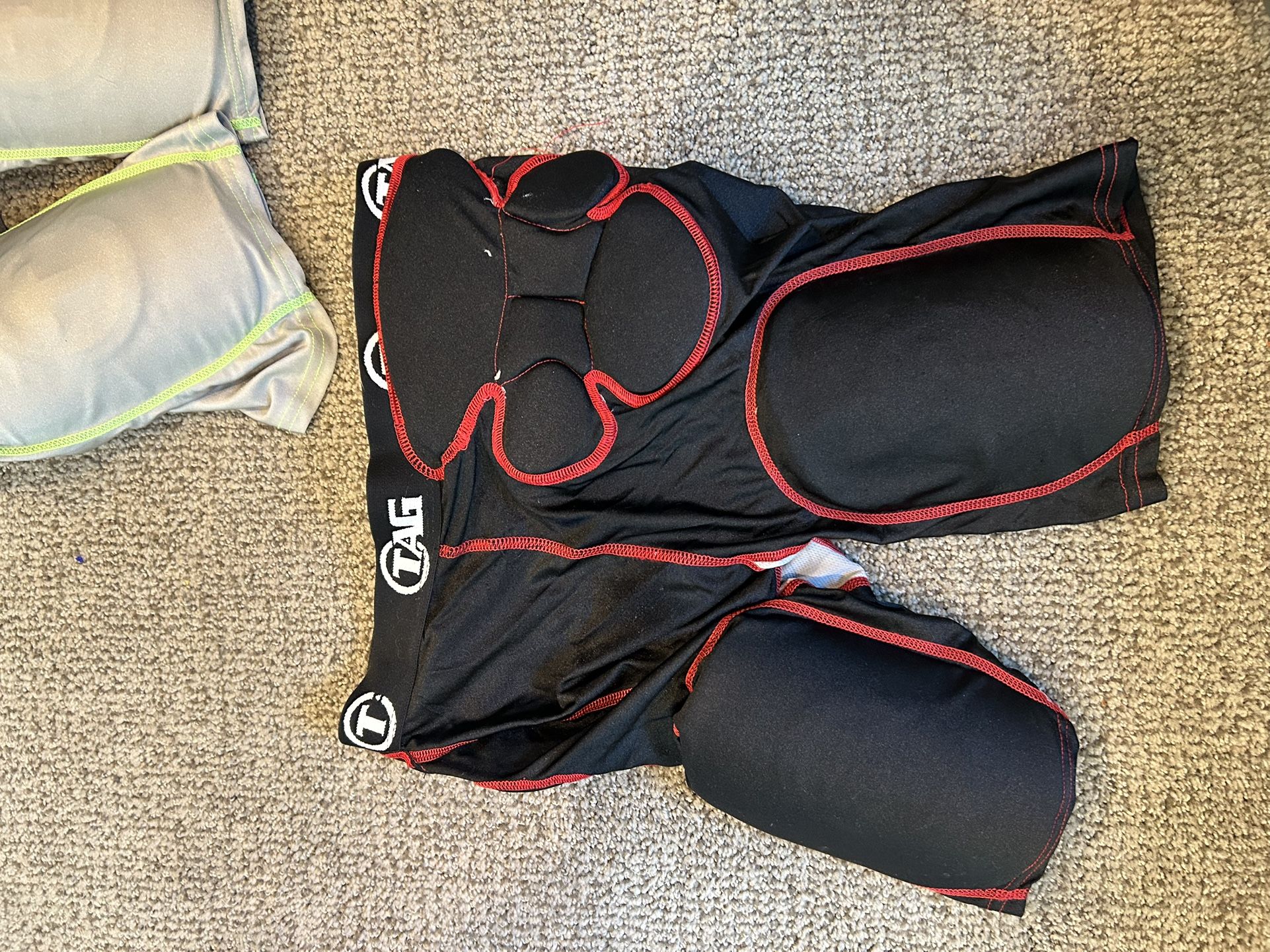 3 Football girdles + Back plate