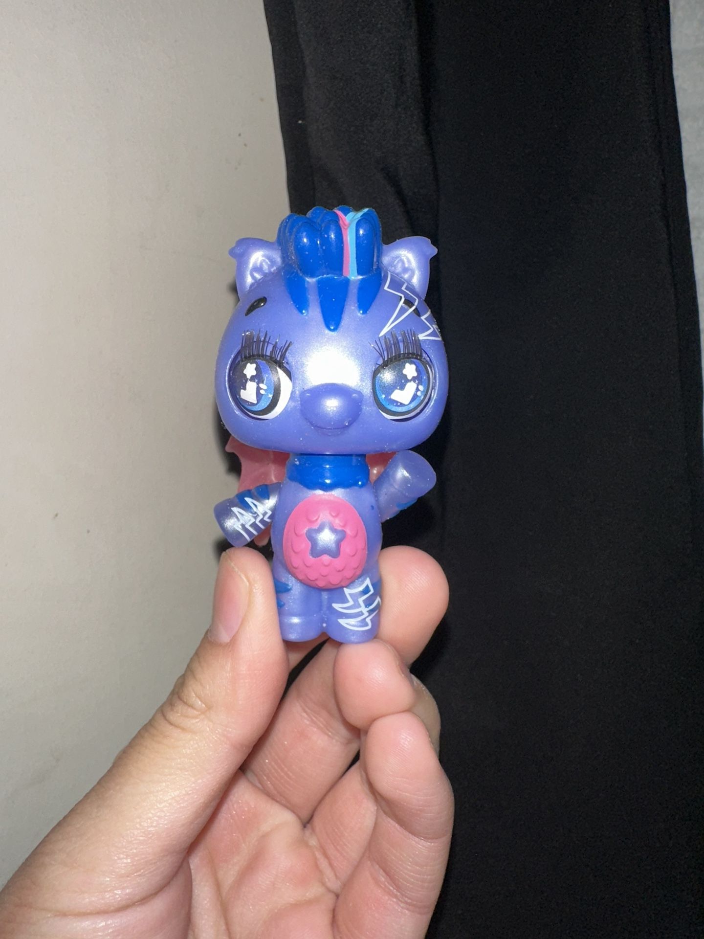 Hatchimals Figure