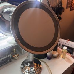 Light Up Mirror 