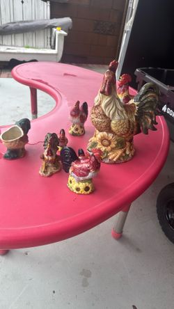 Vintage Ceramic Roosters 