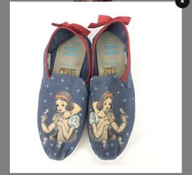 Snow white Limited edition Toms