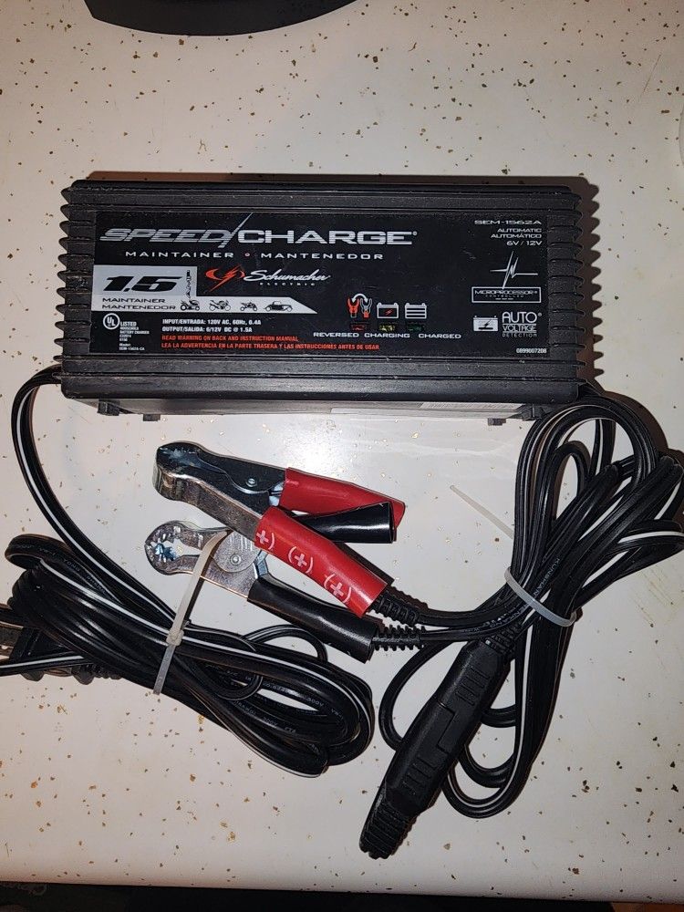 Schumacher SEM-1562A-CA Battery Charger