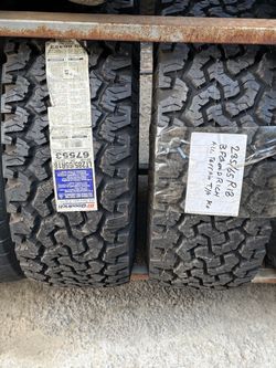 LT285/65T18 BFGoodrich expired dot only for 200 instead