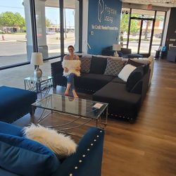 Luxury Black couch With Chaise 