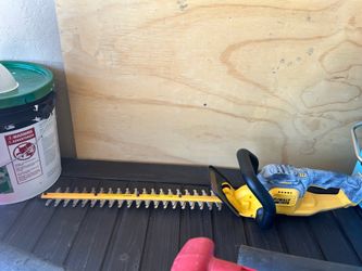 DeWalt battery operated hedger