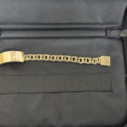 10kt Name Plate Bracelet 