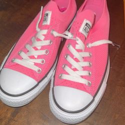 Converse Size 4 