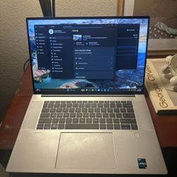 HP ZBook Studio – i9‑13900H, 64GB RAM, RTX A1000 – Mint Condition